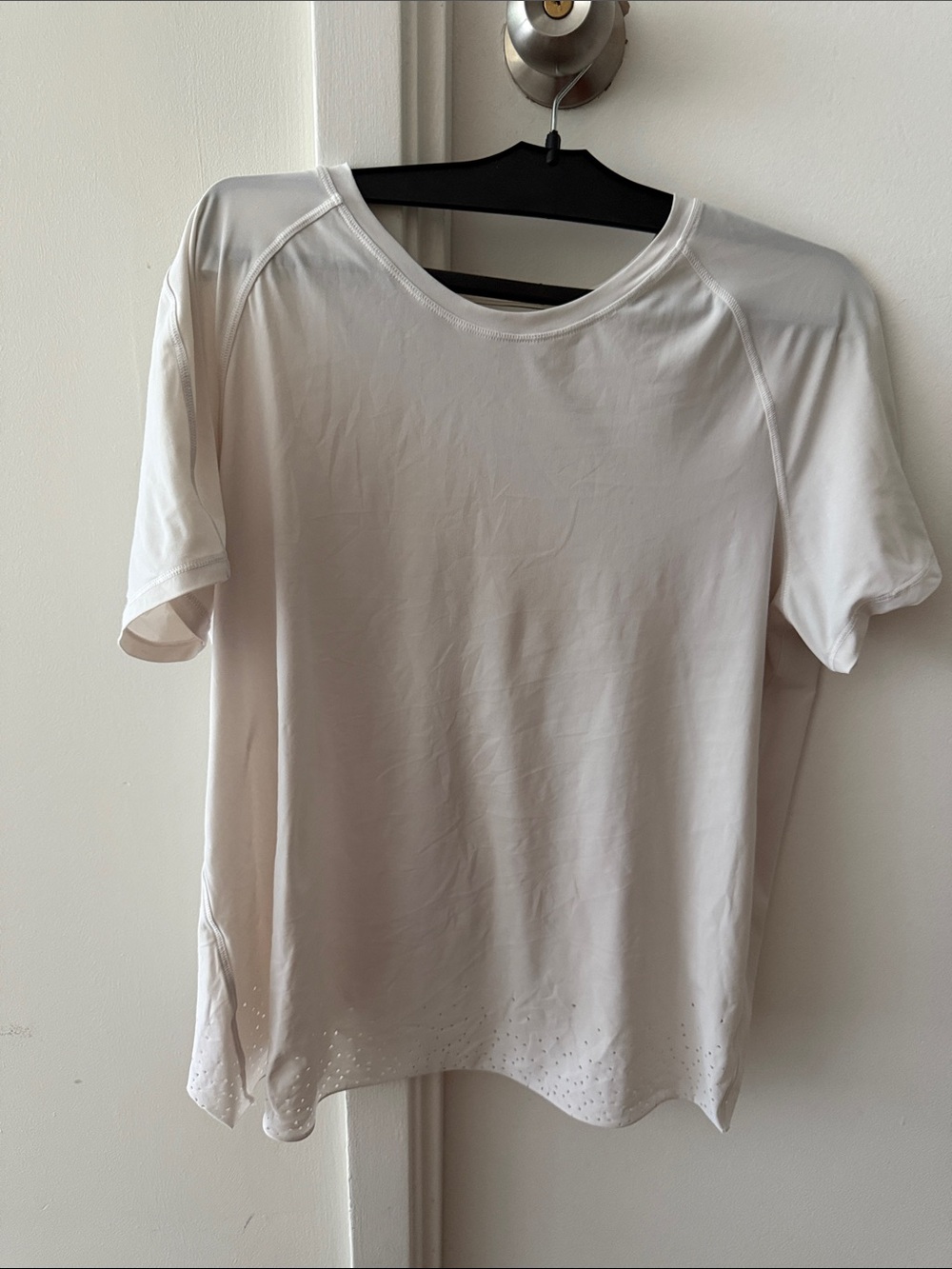 Lululemon Women's Short-Sleeve cross over Tee in White open back